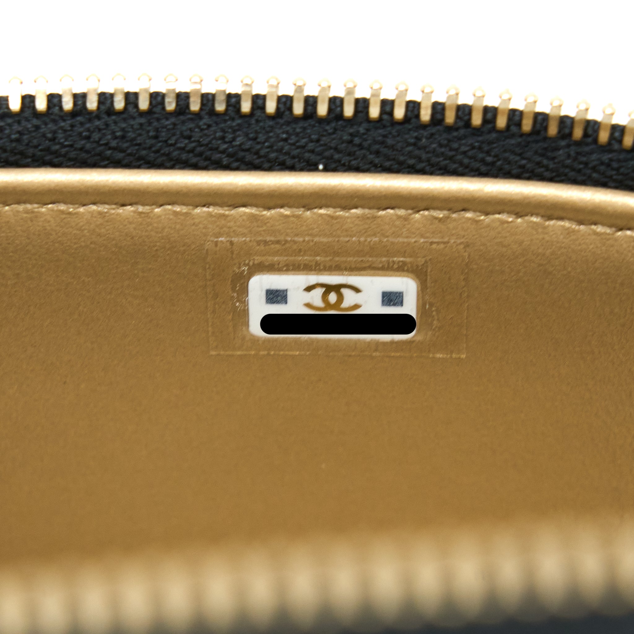CHANEL PEARL CRUSH LONG VANITY WITH CHAIN LAMBSKIN BLACK GHW (MICROCHIP)