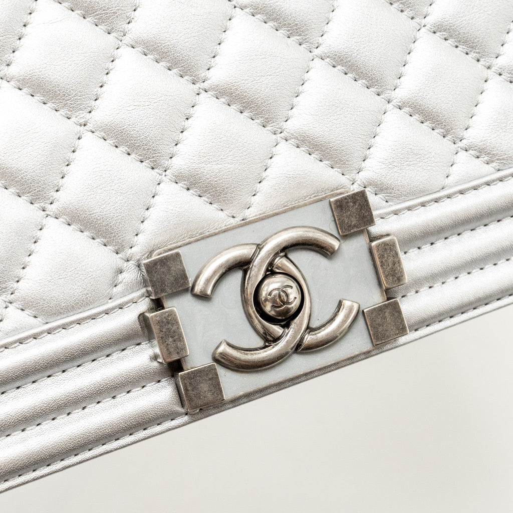 CHANEL MEDIUM BOY BAG LAMBSKIN SILVER SHW