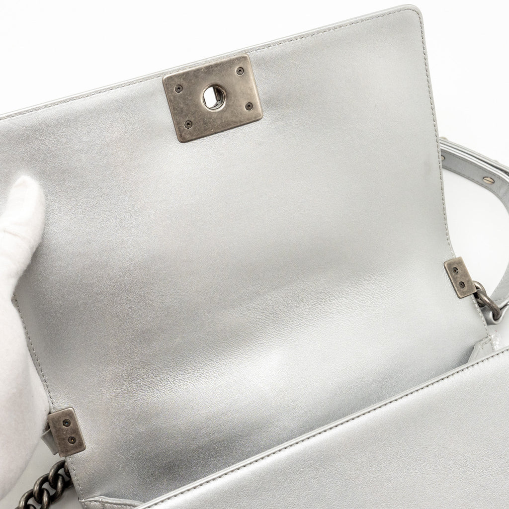 CHANEL MEDIUM BOY BAG LAMBSKIN SILVER SHW