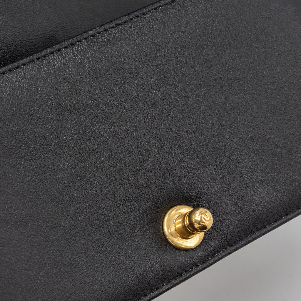 CHANEL SMALL BOY BAG CALFSKIN BLACK GHW