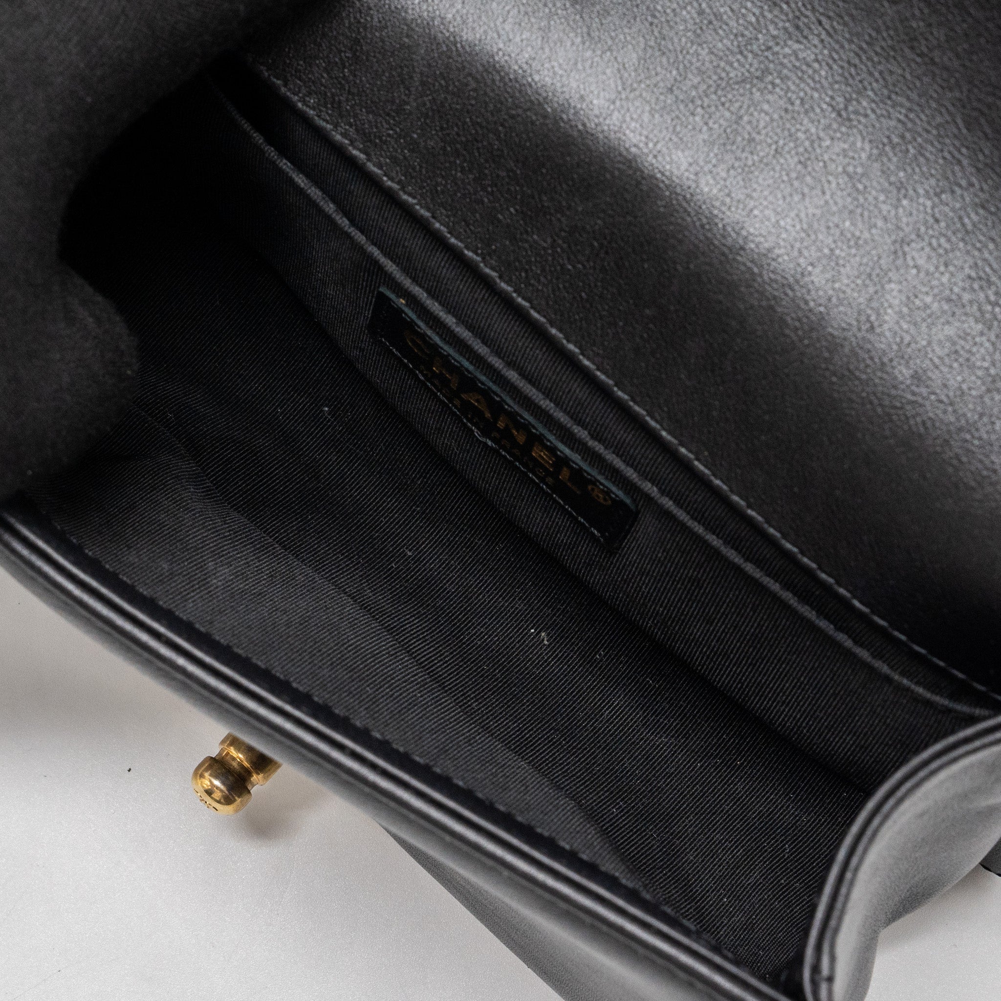 CHANEL SMALL BOY BAG CALFSKIN BLACK GHW