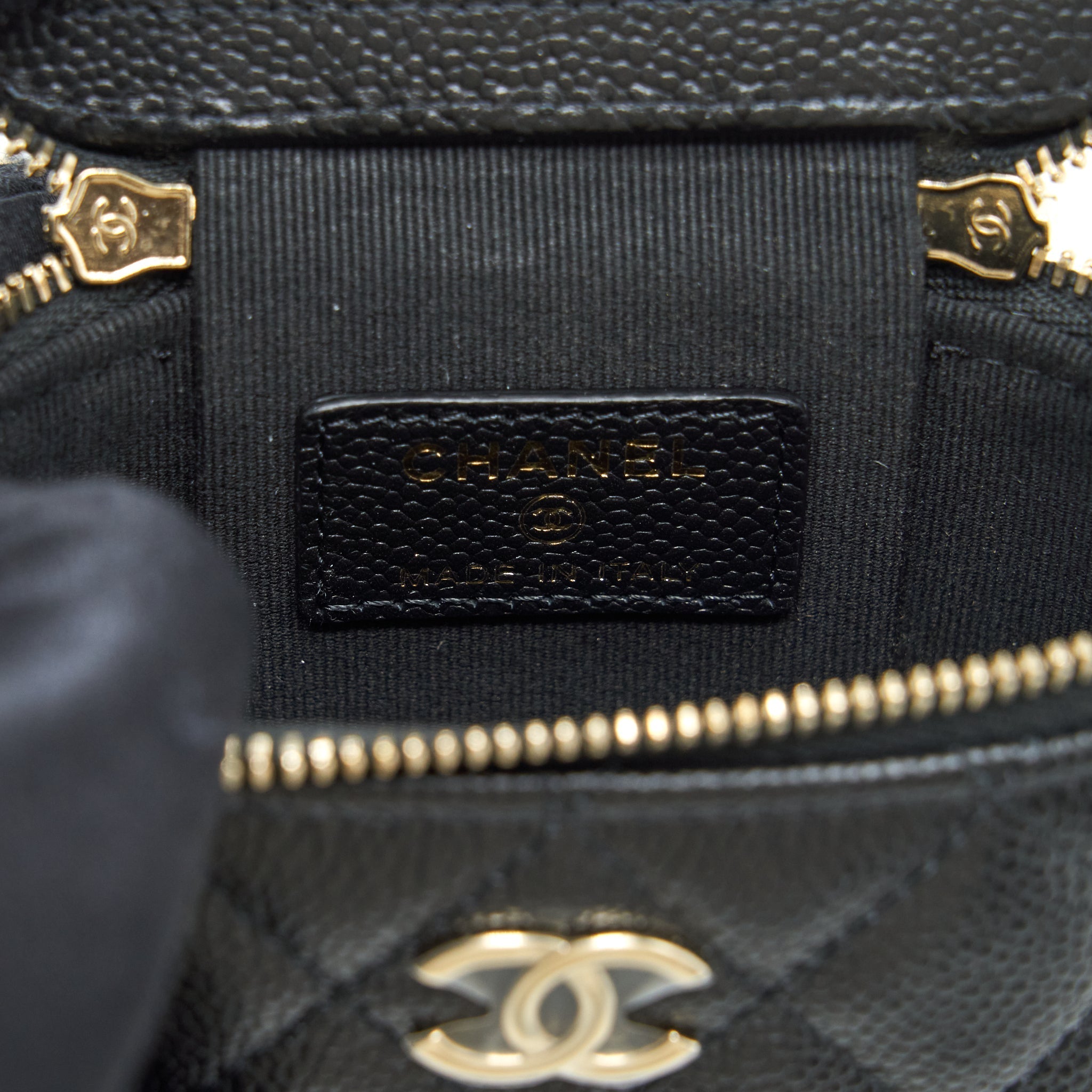 CHANEL 22P VERTICAL MINI VANITY WITH CC LOGO CHAIN CAVIAR BLACK LGHW