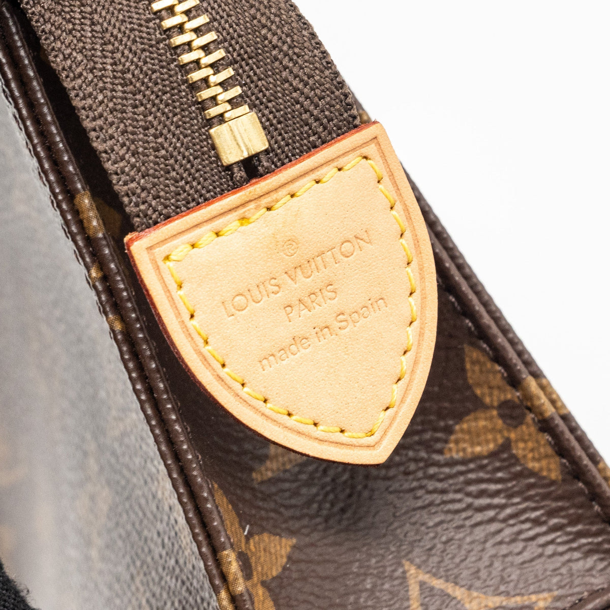 LOUIS VUITTON TOILETRY POCHETTE 15 MONOGRAM CANVAS GHW