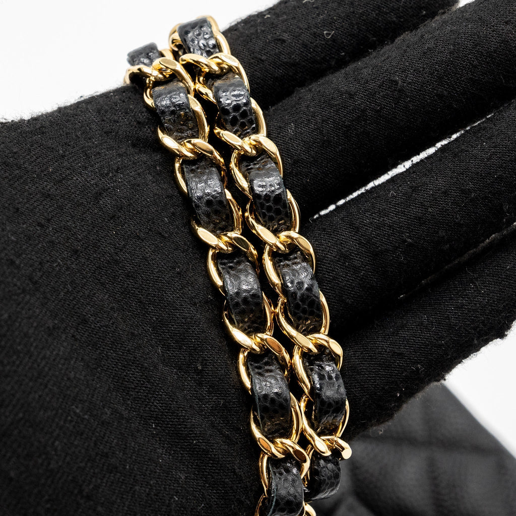 CHANEL MEDIUM CLASSIC DOUBLE FLAP BAG CAVIAR BLACK GHW