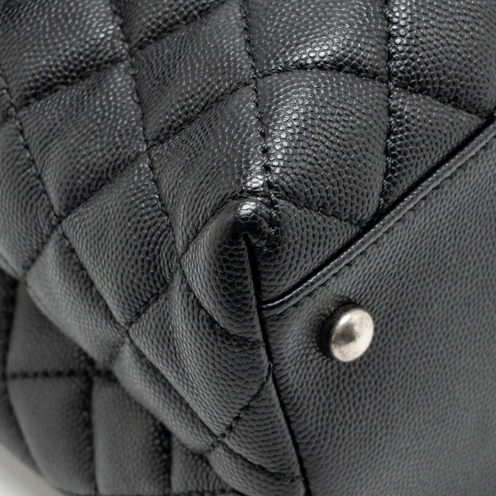 Chanel Large Coco Handle Flap Bag Lizard Embossed Handle Caviar Black Ruthenium Hardware