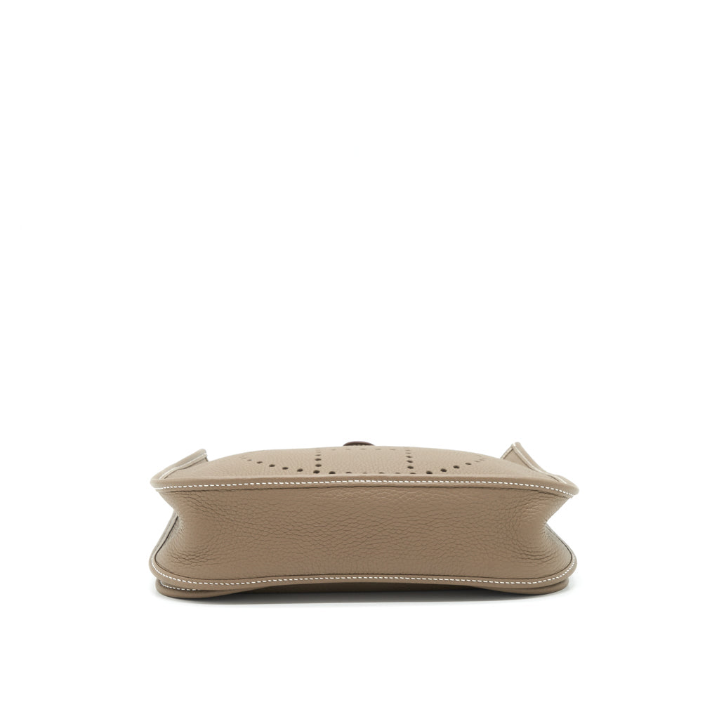 Hermes Evelyne 29 Bag Clemence Etoupe GHW