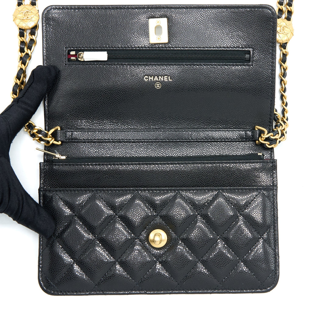 CHANEL 22A TWIST YOUR BUTTON WALLET ON CHAIN CAVIAR BLACK GHW (MICROCHIP)