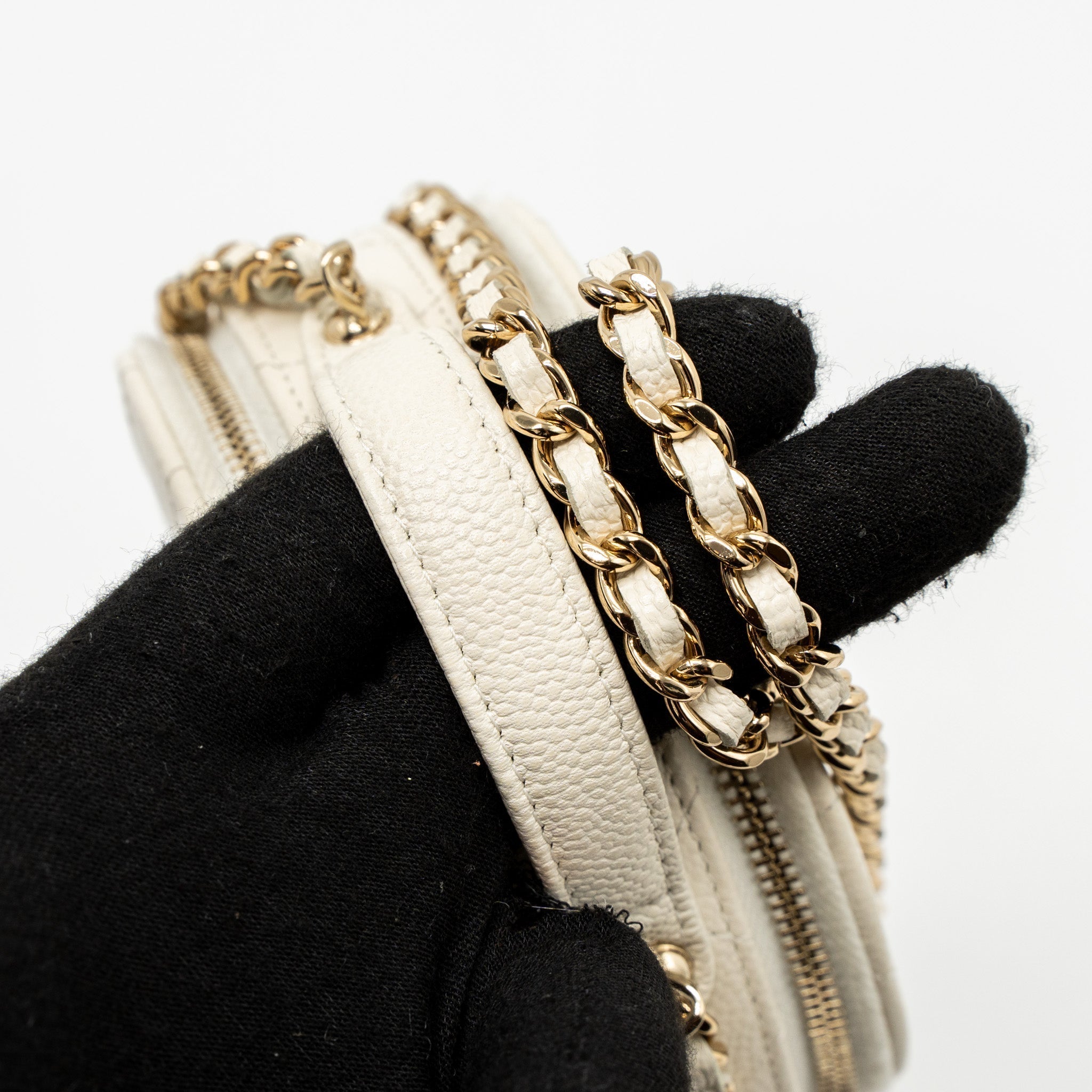 CHANEL TOP HANDLE MINI ROUND VANITY WITH CHAIN CAVIAR WHITE LGHW
