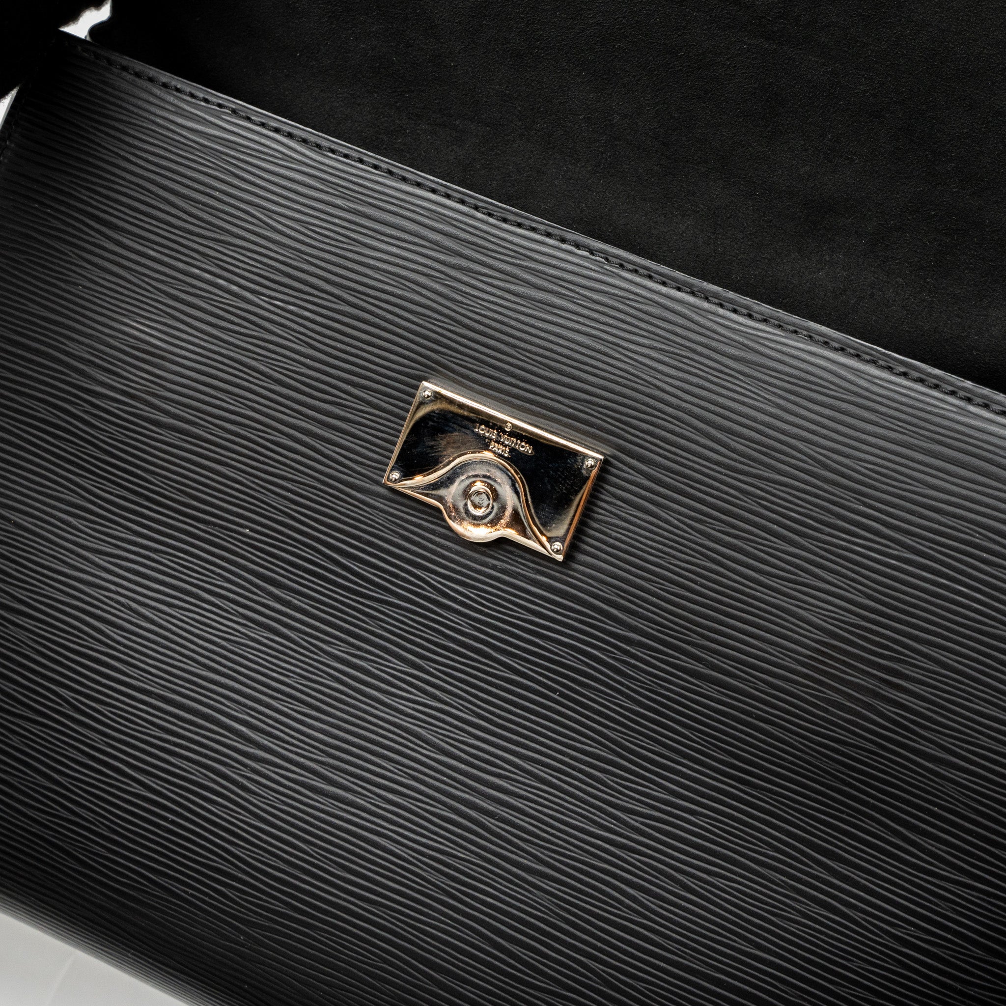 LOUIS VUITTON CLUNY MM EPI BLACK SHW