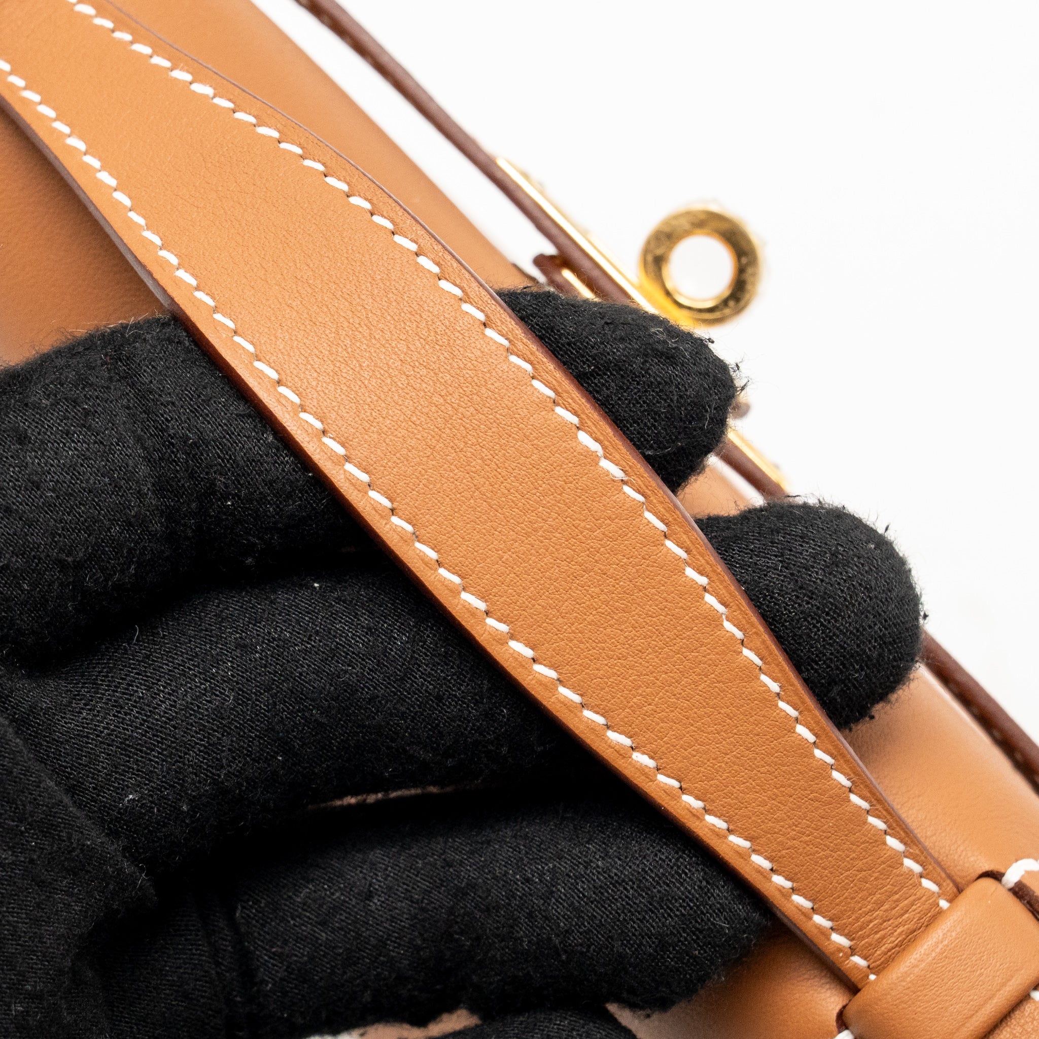 HERMES KELLY POCHETTE SWIFT GOLD GHW