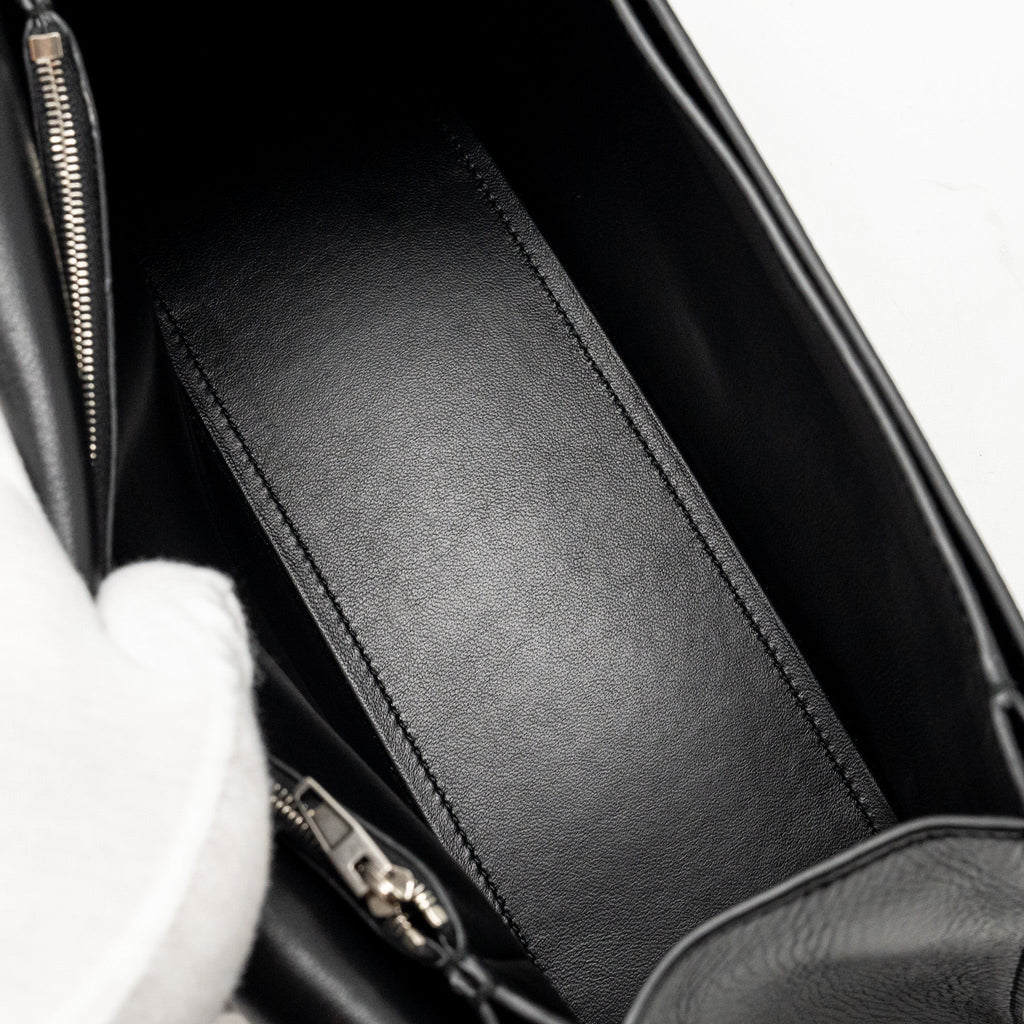 BALENCIAGA MEDIUM CRUSH SHOULDER BAG CALFSKIN LEATHER BLACK SHW