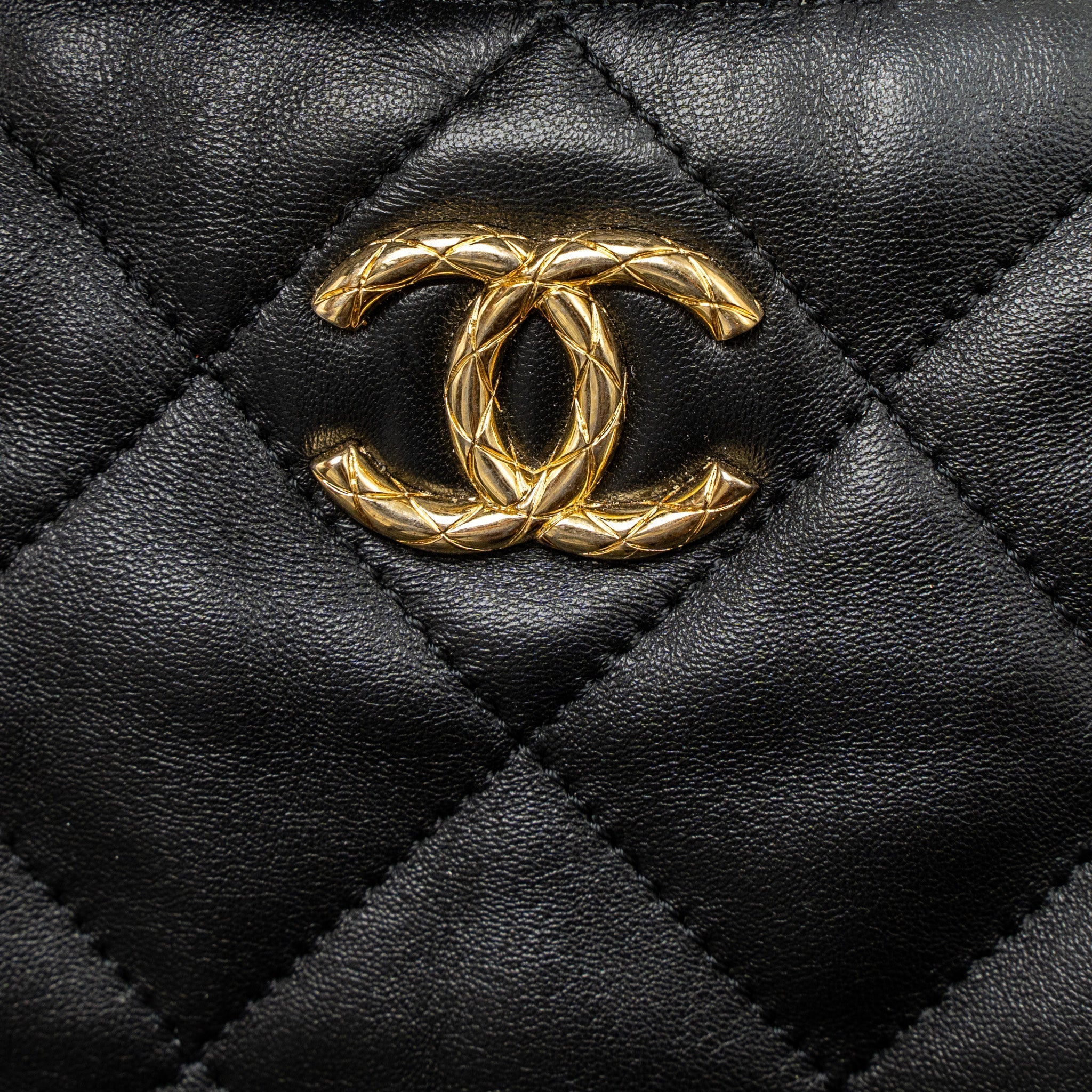 CHANEL 22B HOBO BAG LAMBSKIN BLACK BRUSHED GHW (MICROCHIP)