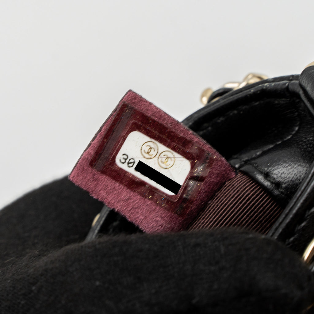 CHANEL GOLD CLUTH O CHAIN VERTICAL PHONE HOLDER LAMBSKIN BLACK GHW