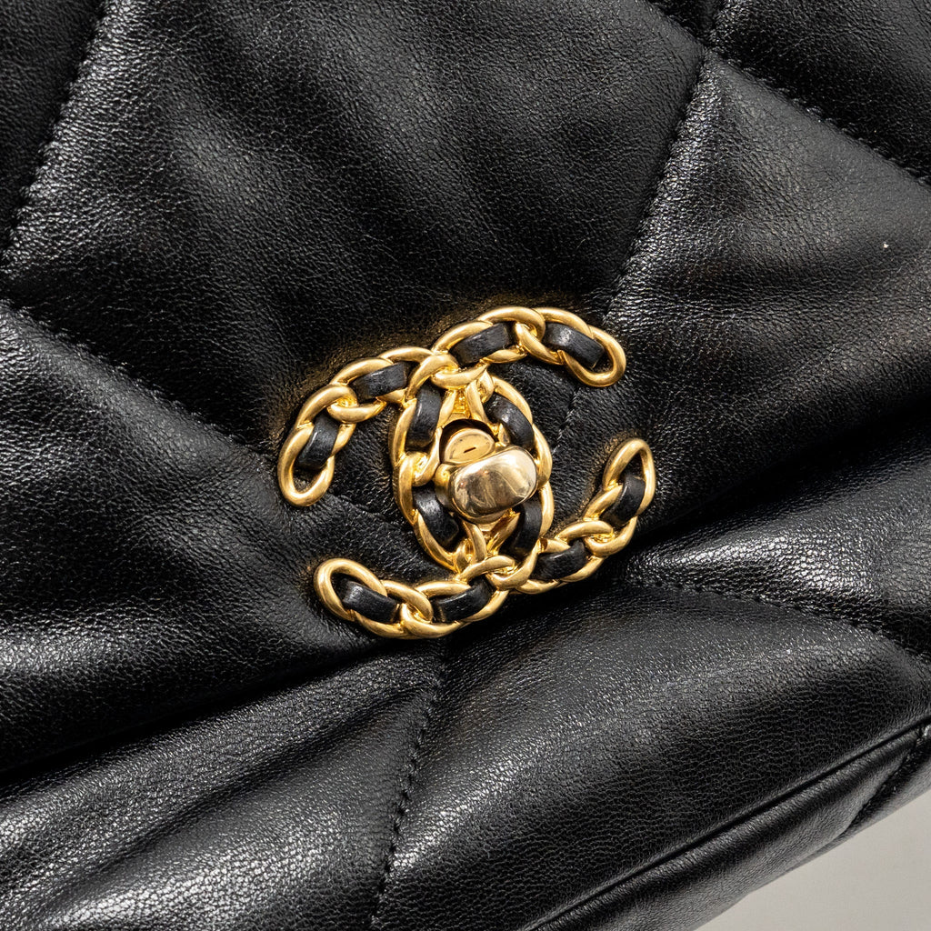 CHANEL SMALL 19 BAG SHINY LAMBSKIN BLACK MULTICOLOUR HARDWARE