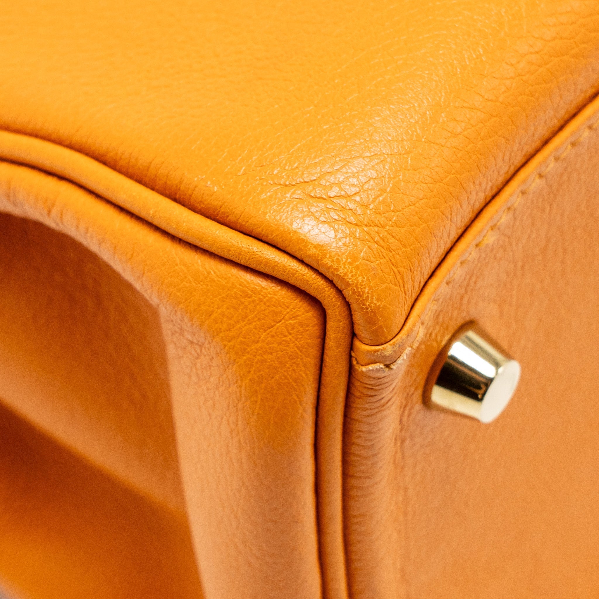 HERMES KELLY 28 EVECOLOR APRICOT GHW