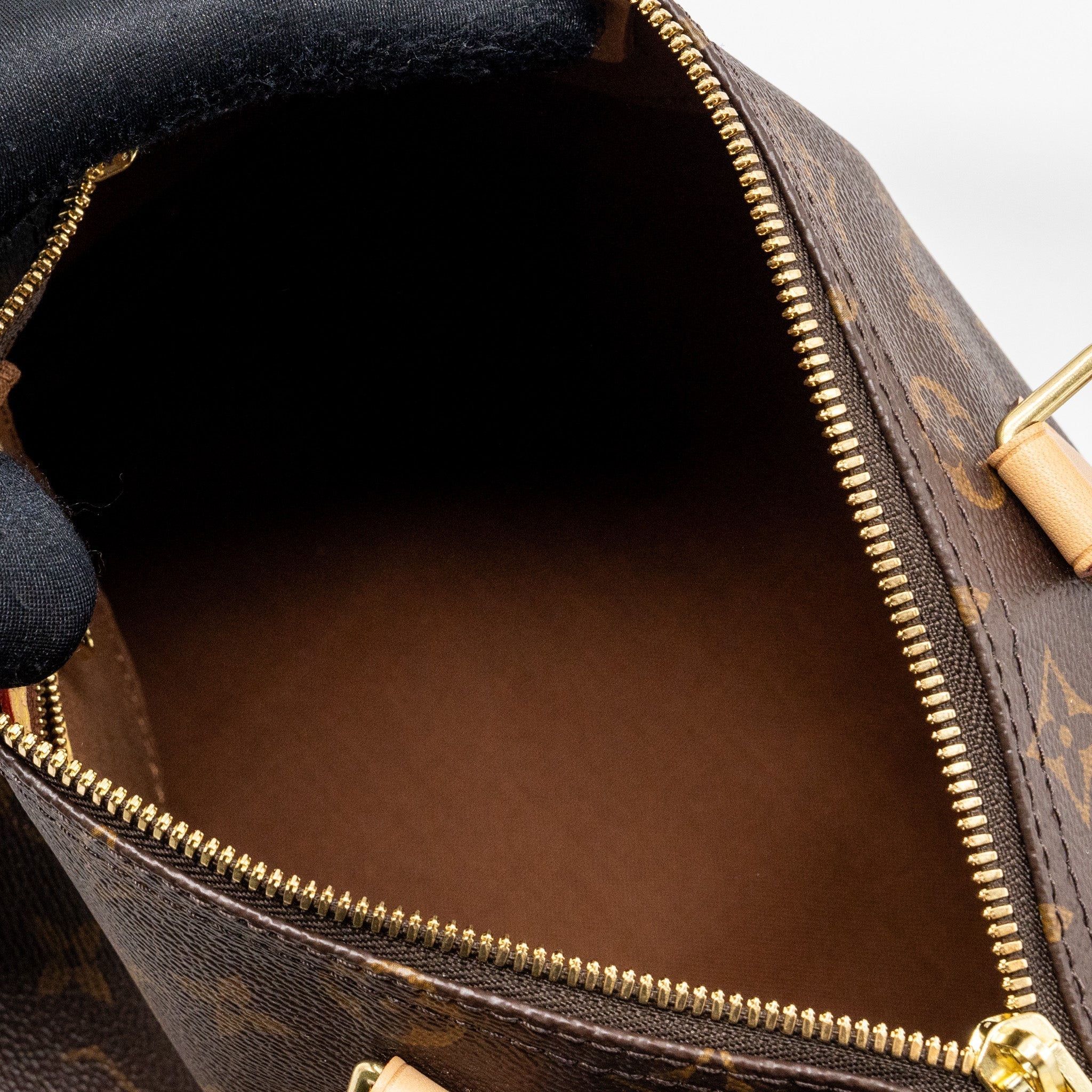 LOUIS VUITTON SPEEDY BANDOULIERE 25 MONOGRAM CANVAS GHW (NEW VERSION)