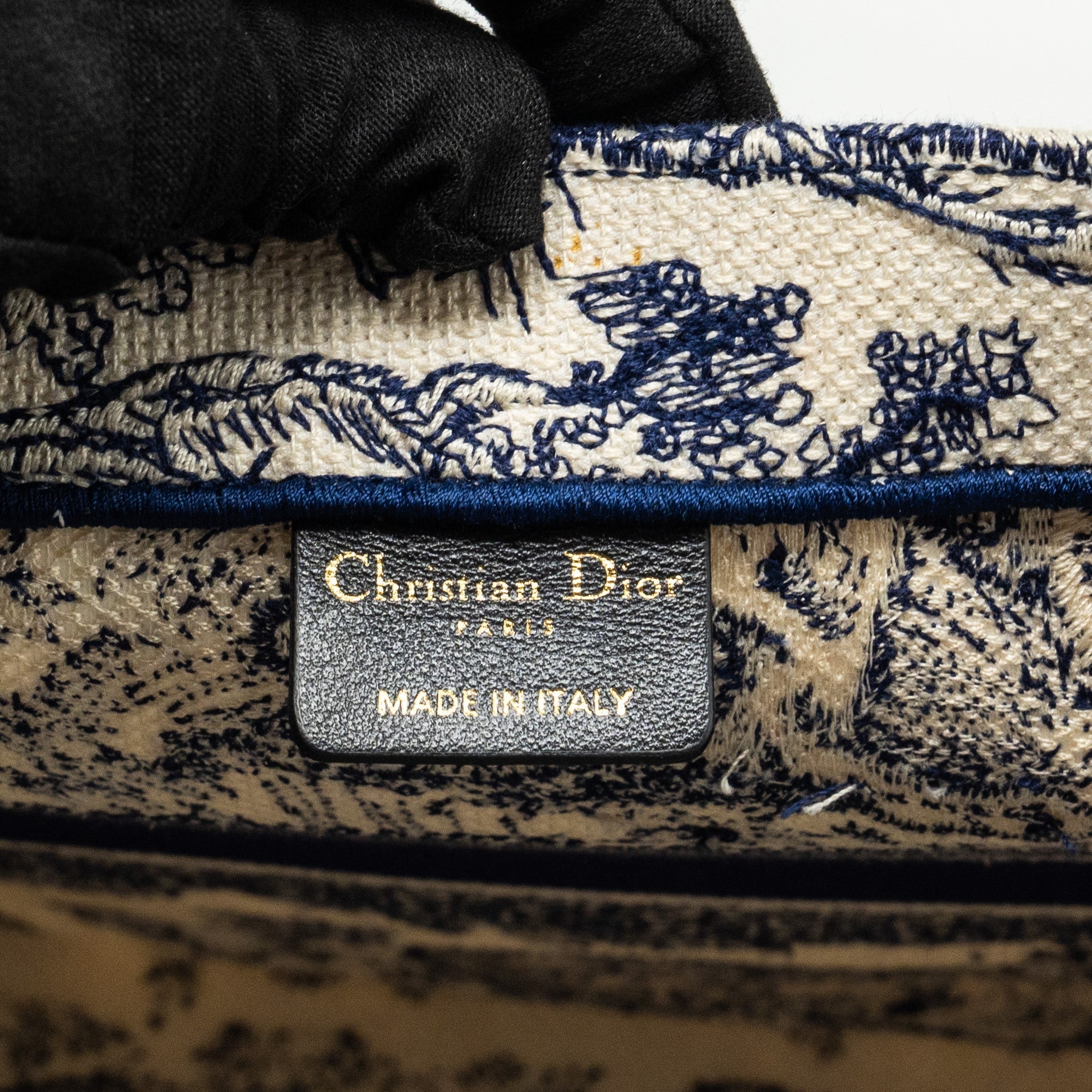 DIOR MEDIUM BOOK TOTE TOILE DE JOUY EMBROIDERY