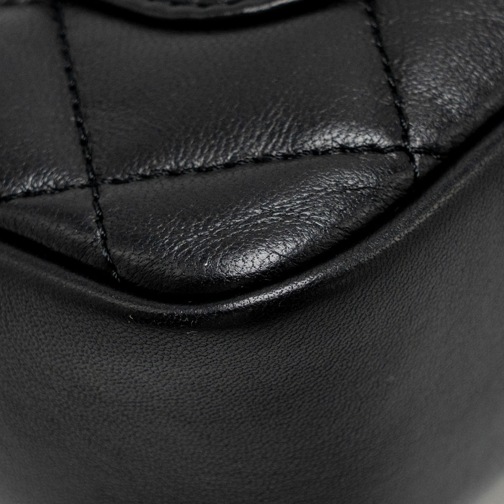 CHANEL 22B HEART CHAIN FLAP BAG LAMBSKIN BLACK GHW(MICROCHIP)