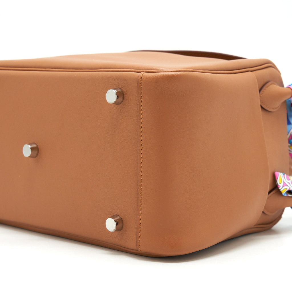 Hermes Lindy 26 Swift Gold SHW With Detailed Shoulder Strap and An Extra Twilly