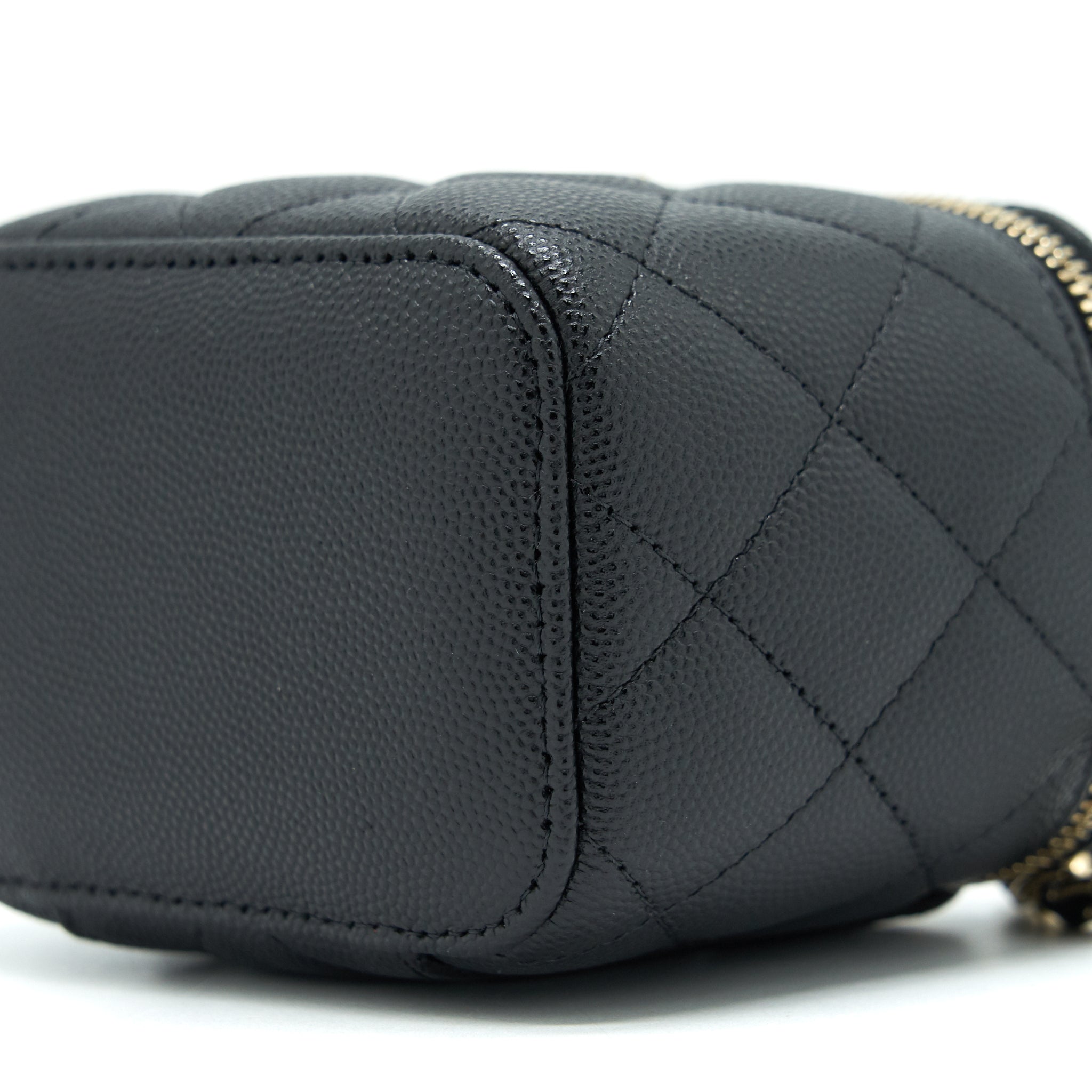 CHANEL MINI VANITY CAVIAR IN BLACK LGHW