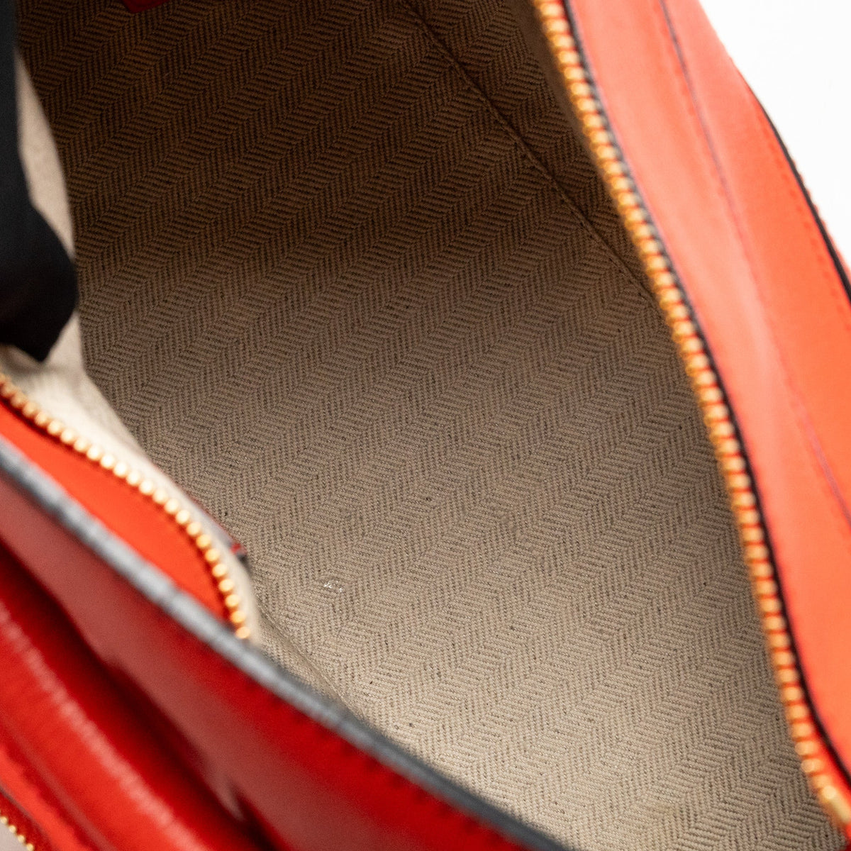 Loewe Medium Puzzle Bag Calfskin Red GHW
