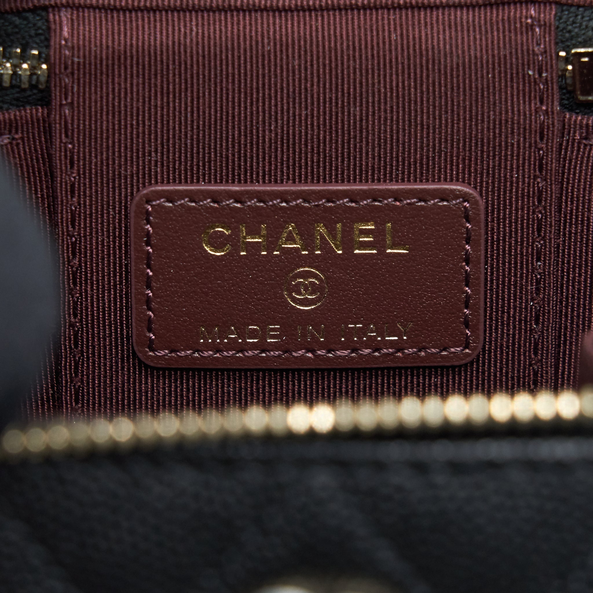 CHANEL MINI VANITY CAVIAR IN BLACK LGHW