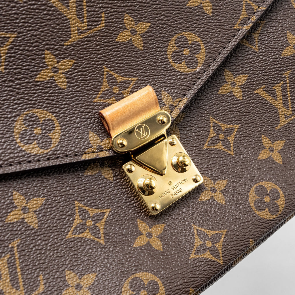 LOUIS VUITTON POCHETTE METIS MONOGRAM CANVAS GHW