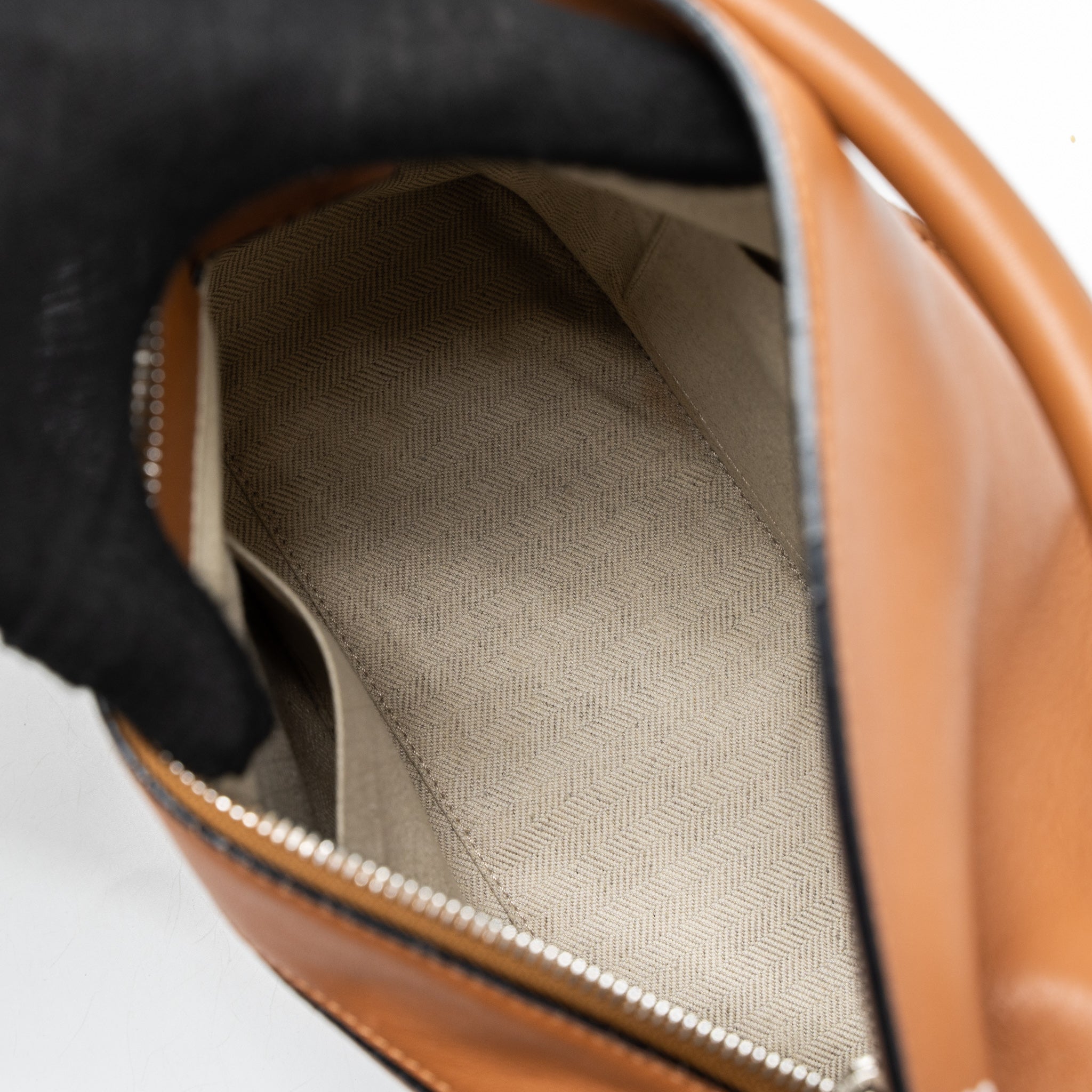 LOEWE SMALL PUZZLE BAG CALFSKIN TAN SHW