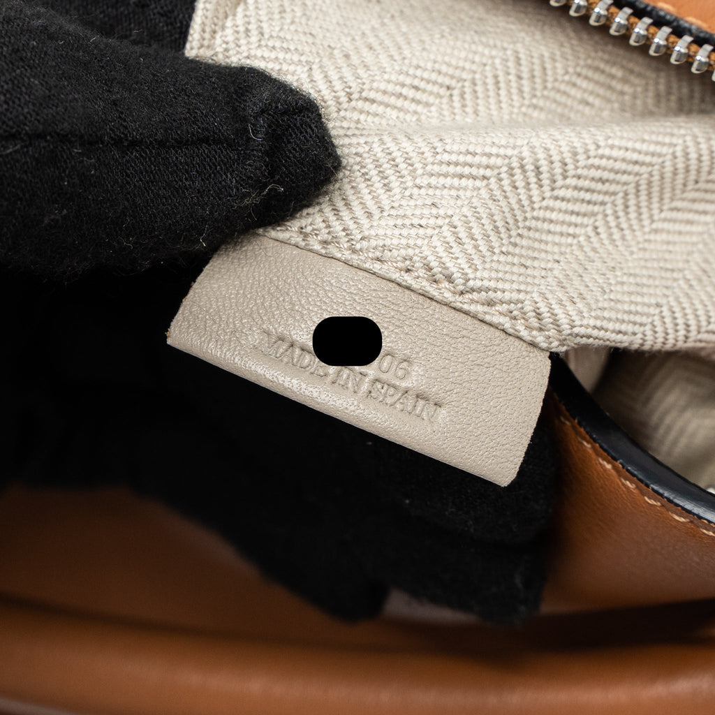 LOEWE SMALL PUZZLE BAG CALFSKIN TAN SHW