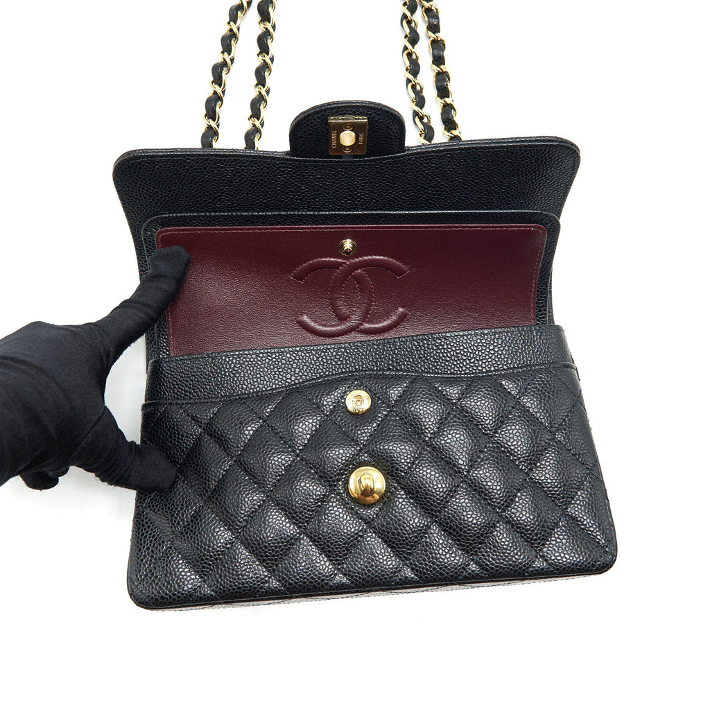 CHANEL 22C CAVIAR SMALL CLASSIC DOUBLE FLAP BAG BLACK GHW