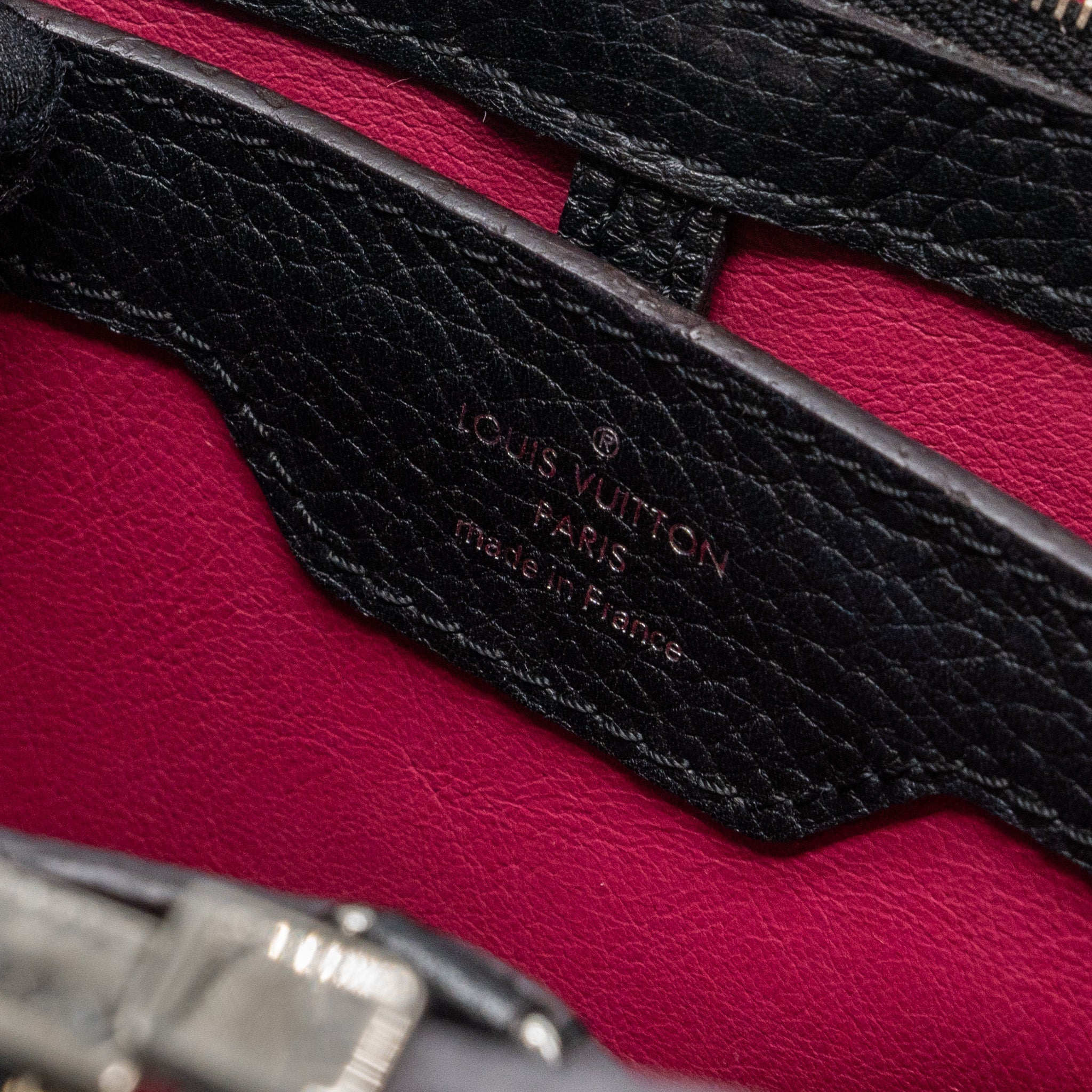 LOUIS VUITTON CAPUCINES PM CALFSKIN BLACK SHW