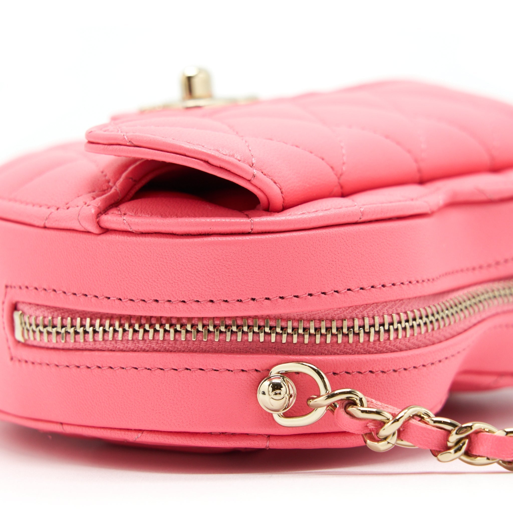 CHANEL 22S SMALL HEART BAG LAMBSKIN PINK LGHW