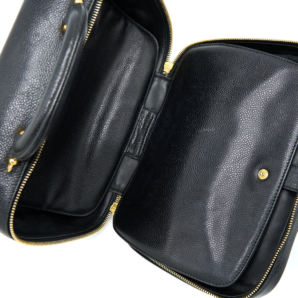 CHANEL VINTAGE CC LOGO VANITY CAVIAR BLACK GHW
