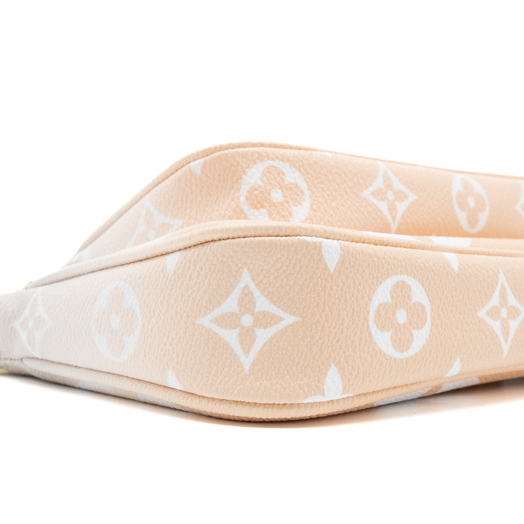 LOUIS VUITTON MULTI POCHETTE ACCESSORIES BY THE POOL GIANT MONOGRAM GIANT CANVAS GHW