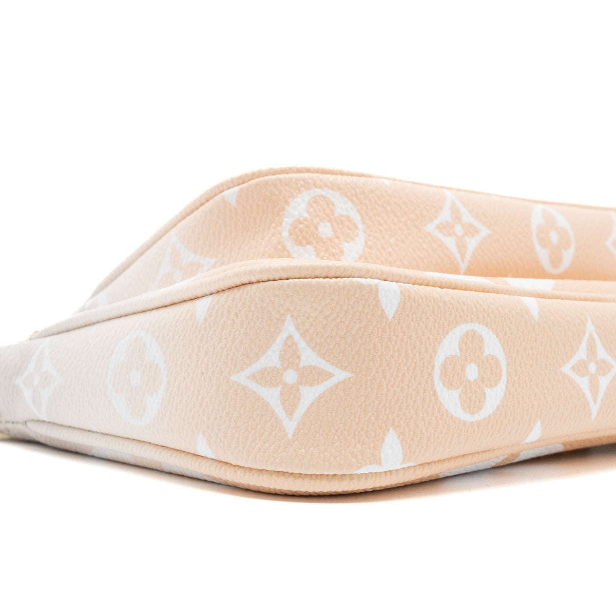 LOUIS VUITTON MULTI POCHETTE ACCESSORIES BY THE POOL GIANT MONOGRAM GIANT CANVAS GHW