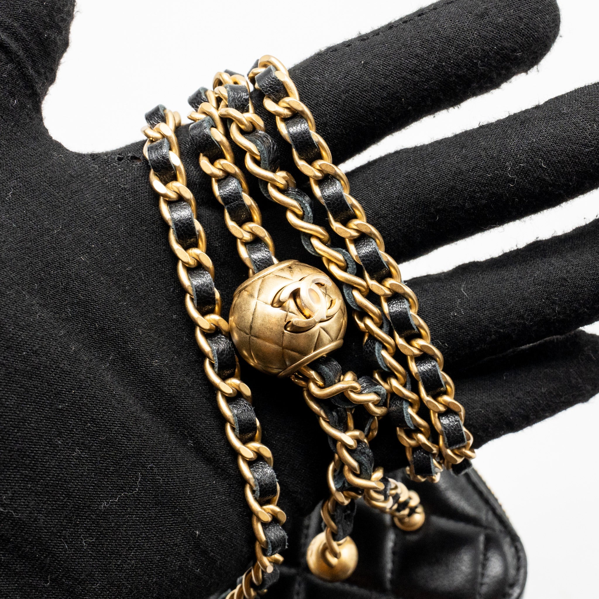 CHANEL PEARL CRUSH MINI VANITY WITH CHAIN LAMBSKIN BLACK GHW (MICROCHIP)