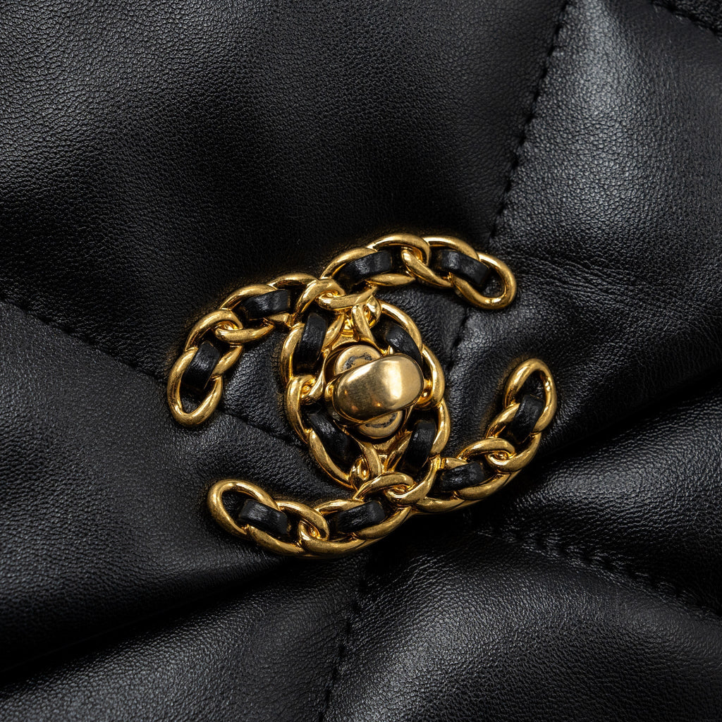 CHANEL SMALL 19 BAG LAMBSKIN BLACK MULTICOLOR HARDWARE (MICROCHIP)