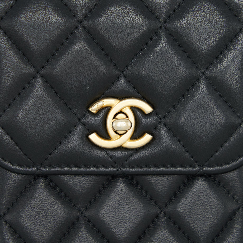 CHANEL PEARL CRUSH PHONE CASE WITH CHAIN LAMBSKIN BLACK GHW