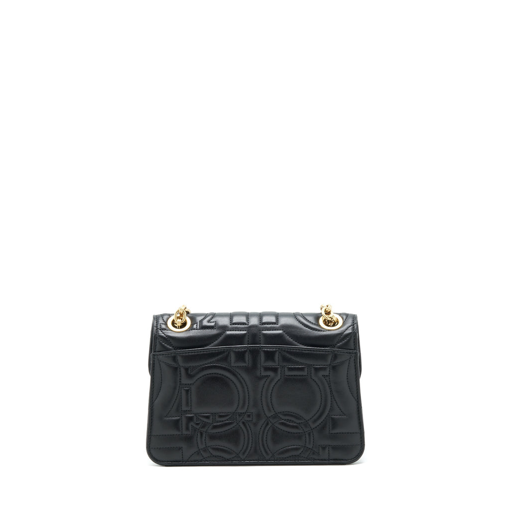 FERRAGAMO QUILTED GANCINI FLAP BAG CALFSKIN BLACK GHW