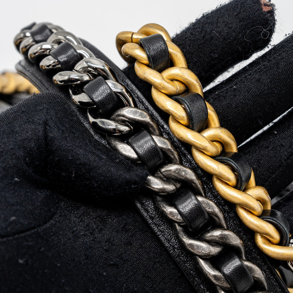 CHANEL MEDIUM 19 BAG LAMBSKIN BLACK MULTICOLOUR HARDWARE(MICROCHIP)