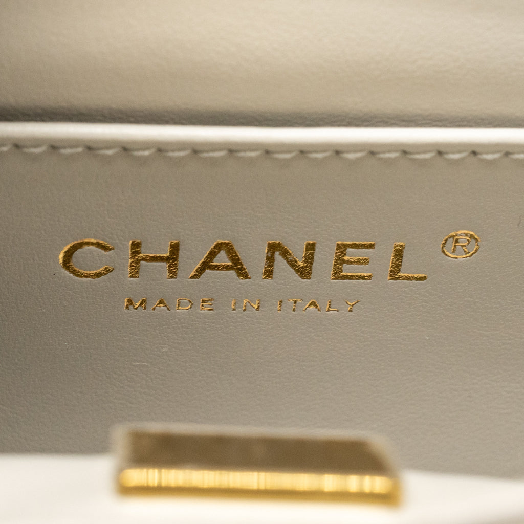 Chanel 24s pearl adjustable chain rectangular flap bag lambskin light grey GHW (microchip)