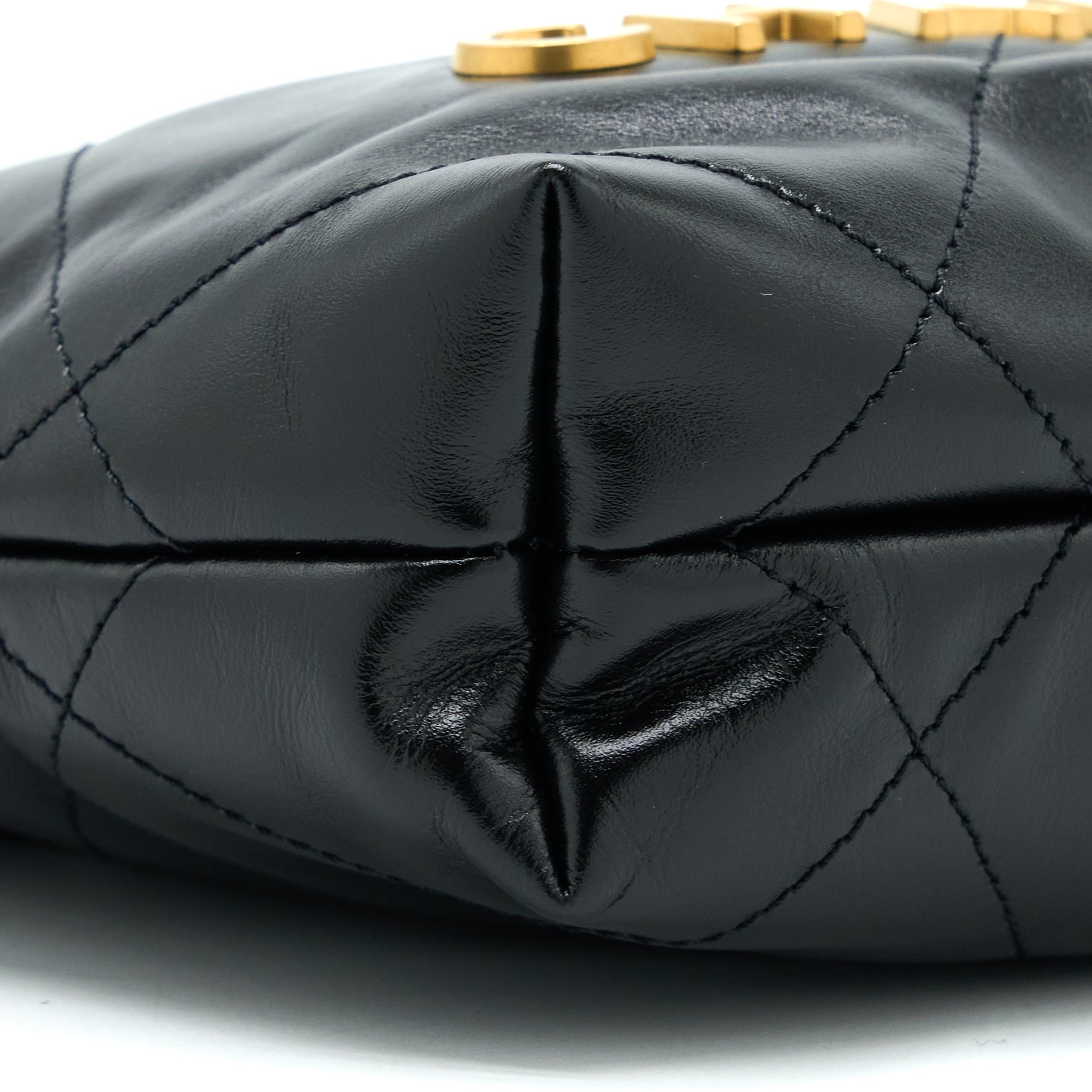 CHANEL 23S MINI 22 BAG SHINY CALFSKIN BLACK BRUSHED GHW(MICROCHIP)