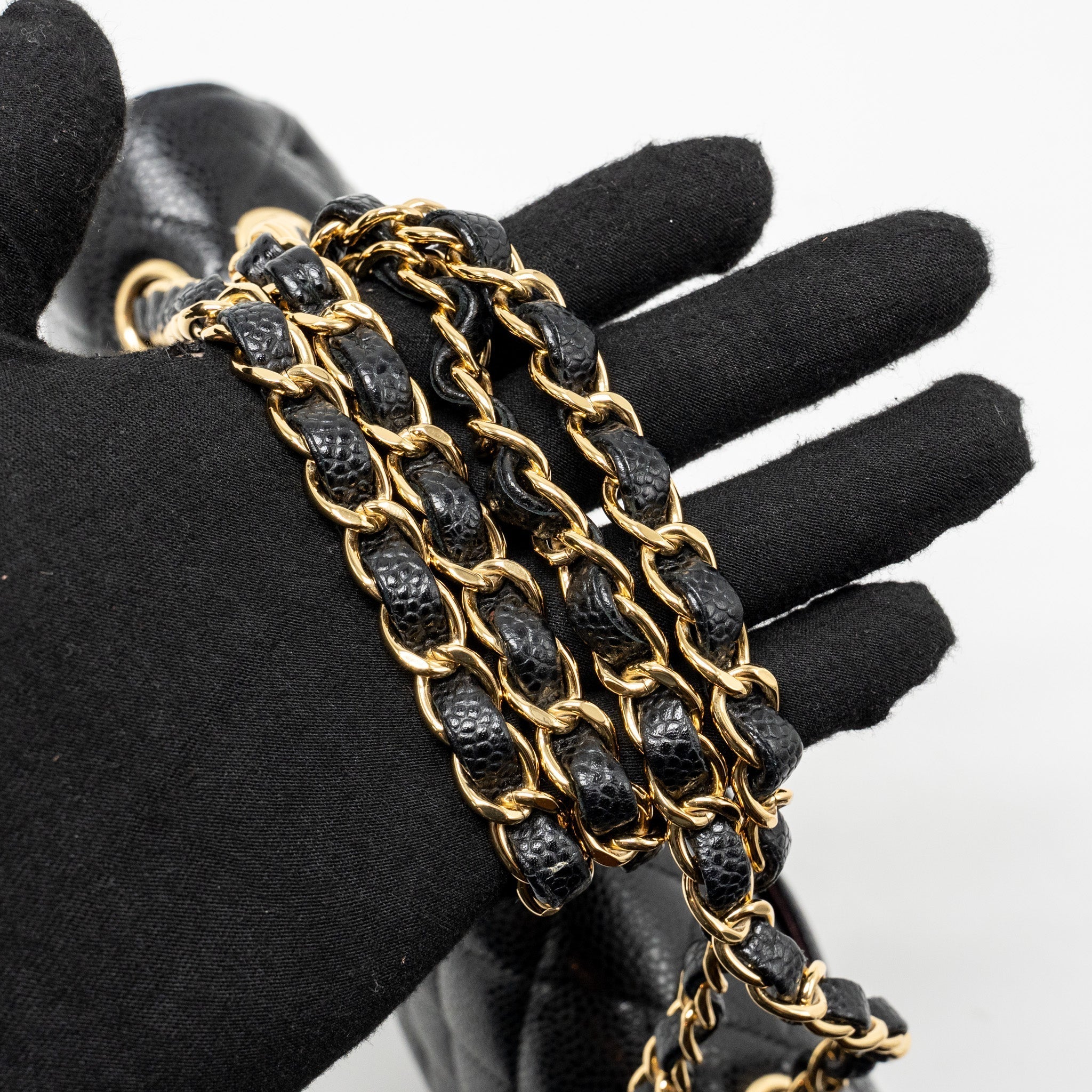 CHANEL MEDIUM CLASSIC DOUBLE FLAP BAG CAVIAR BLACK GHW