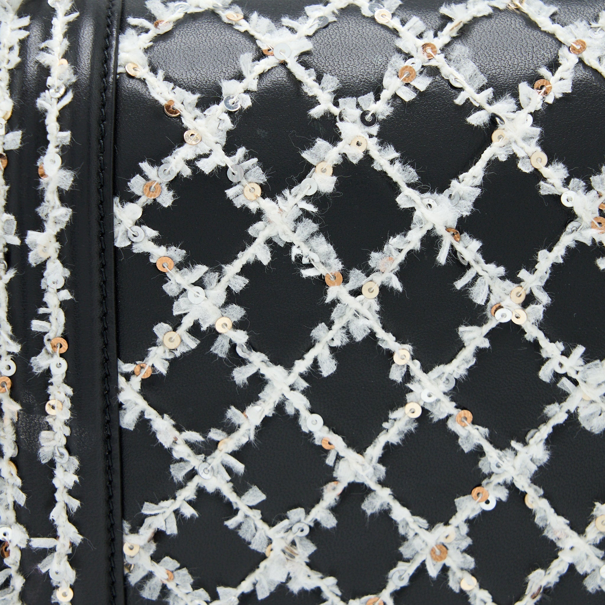 CHANEL MEDIUM BOY BAG LIMITED LAMBSKIN BLACK/WHITE SHW
