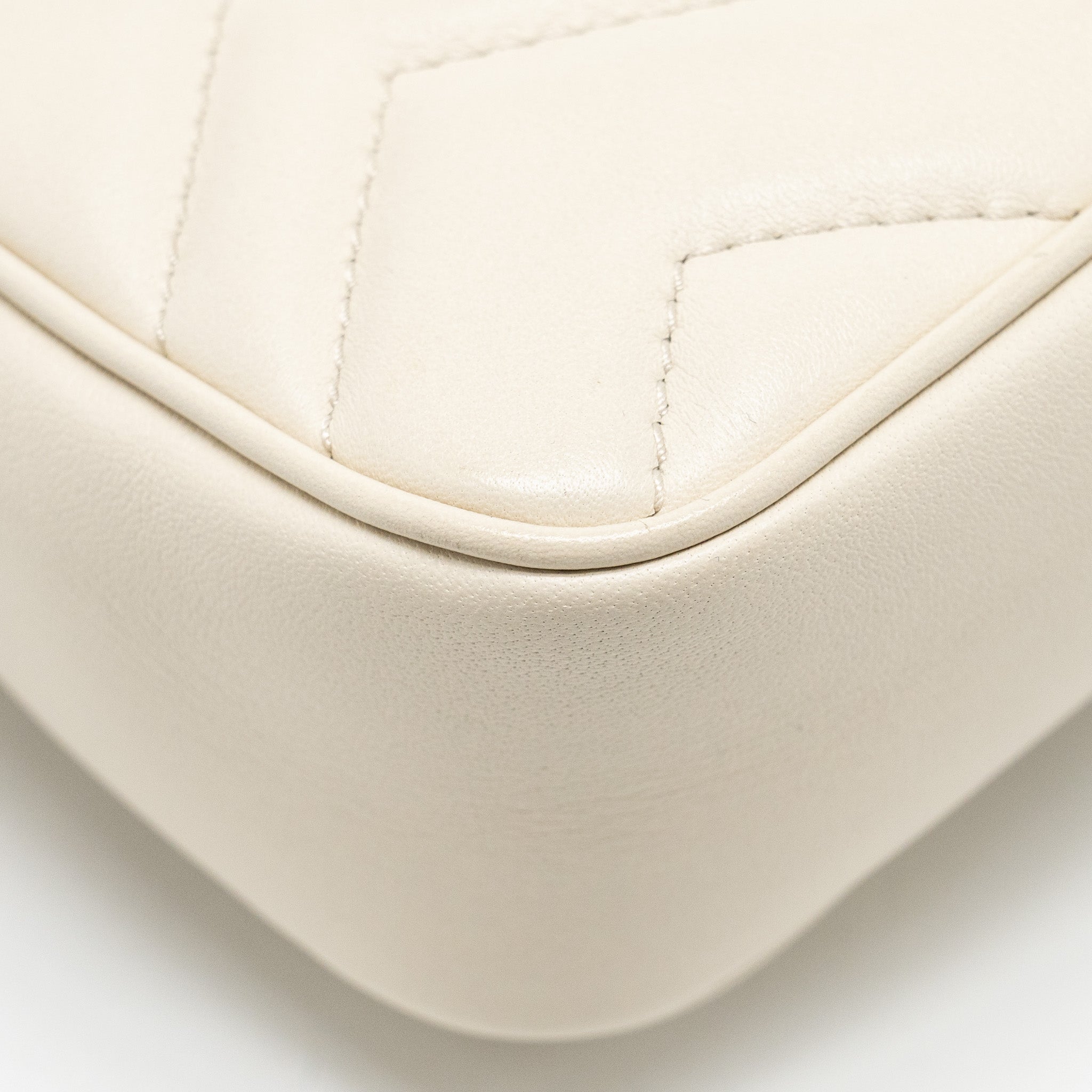 GUCCI GG MARMONT SUPER MINI CALFSKIN WHITE GHW
