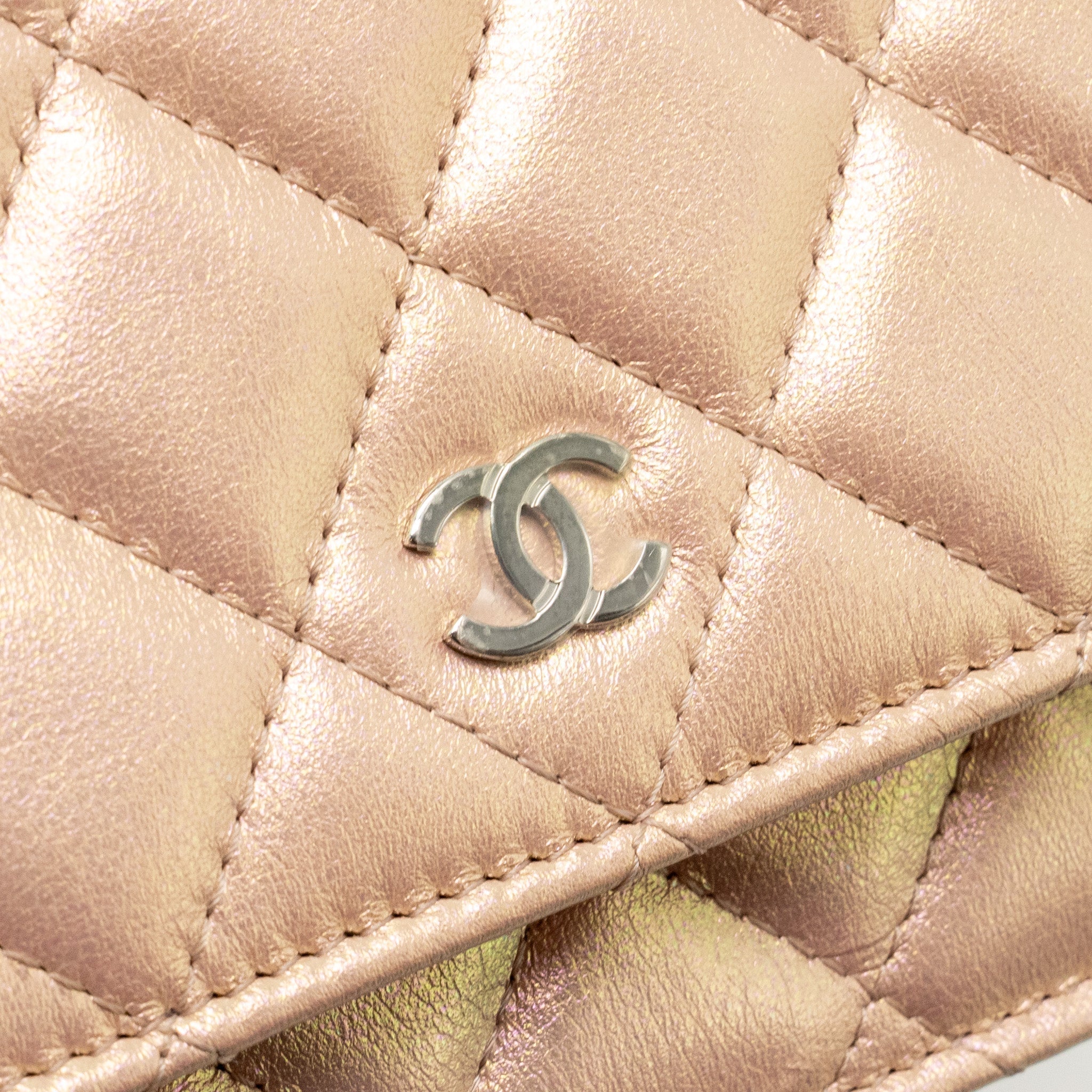 CHANEL CLASSIC WALLET ON CHAIN LAMBSKIN IRIDESCENT PINK SHW (MICROCHIP)