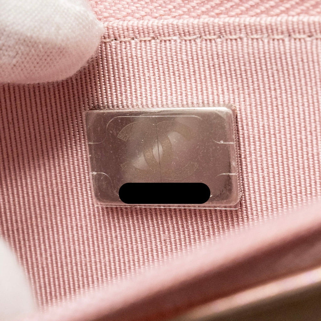 CHANEL CLASSIC WALLET ON CHAIN LAMBSKIN IRIDESCENT PINK SHW (MICROCHIP)