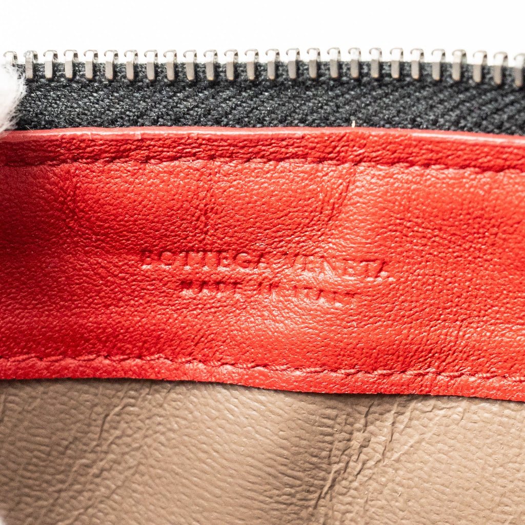 BOTTEGA VENETA INTRECCIATO WALLET CALFSKIN BLACK WITH BLACK HARDWARE