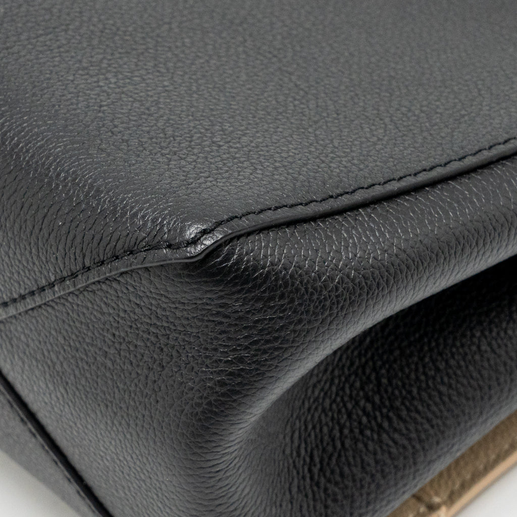 LOUIS VUITTON LOCK ME II CALFSKIN BLACK/VANILLA SHW