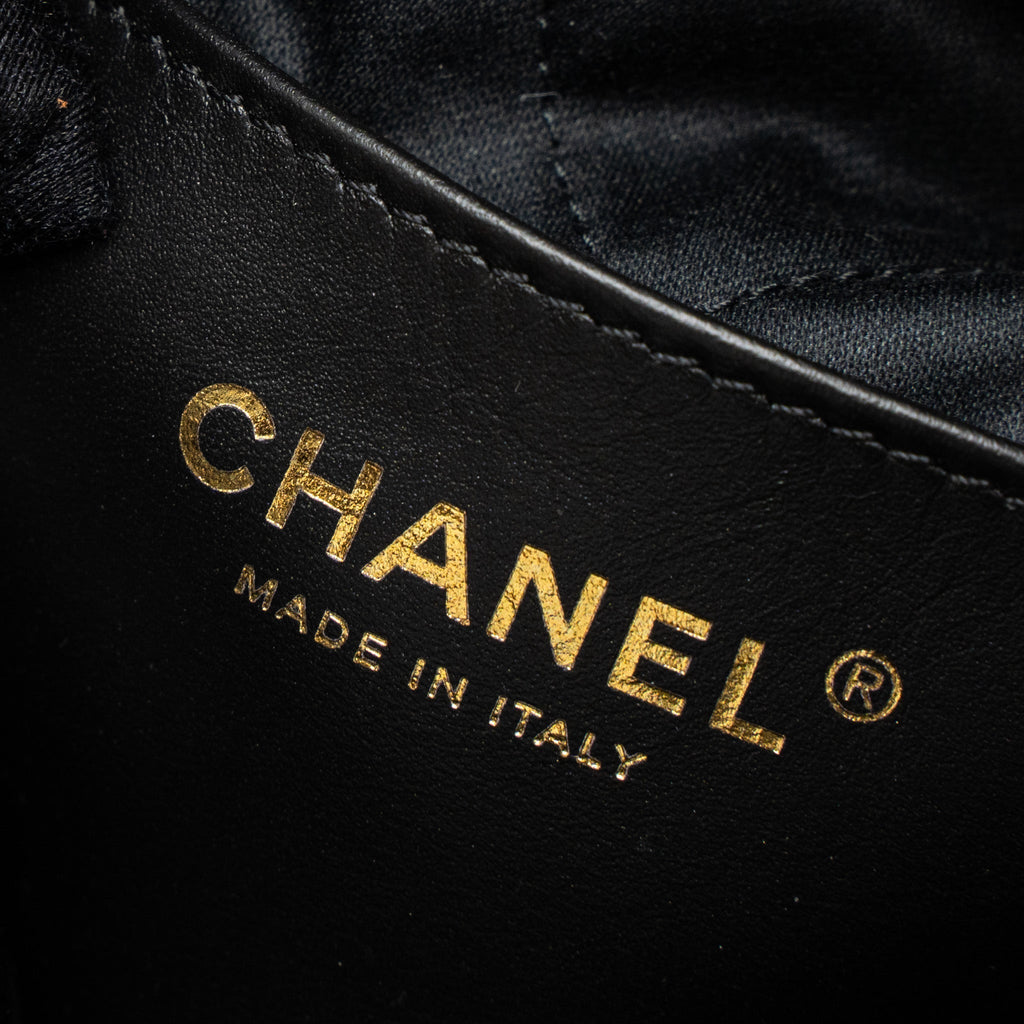 CHANEL 23S MINI 22 BAG WITH PEARL SHINY CALFSKIN BLACK BRUSHED GHW (MICROCHIP)